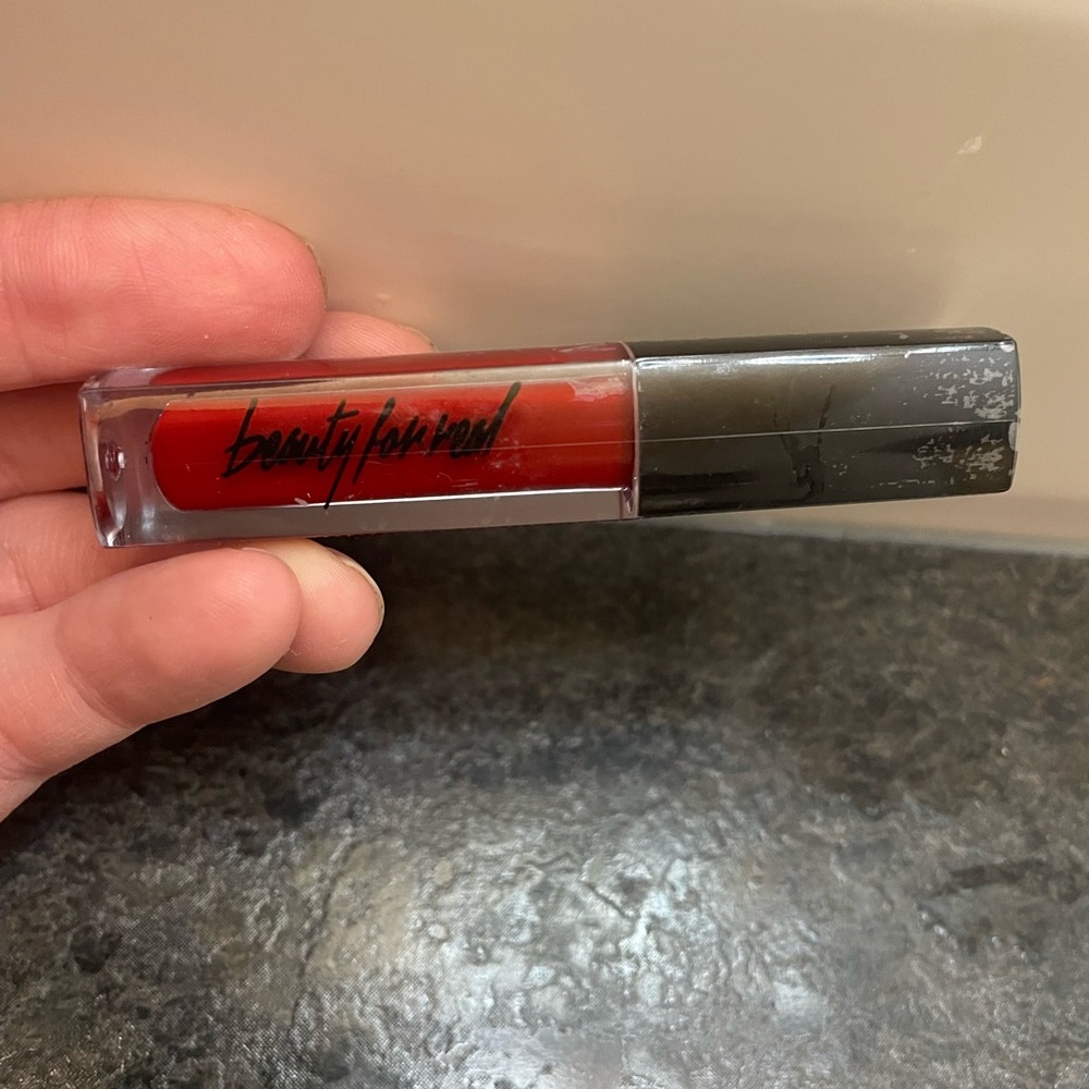 5/$20 Build Your Own Makeup Bag! Red Lip Cream Sample in “Really Red”